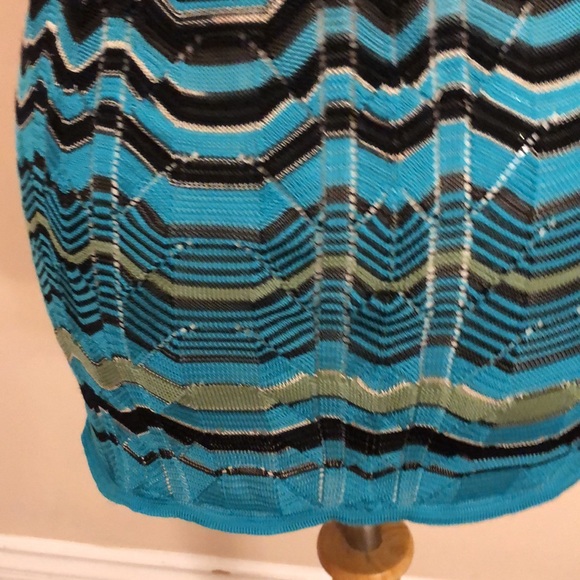 Top - Picture 11 of 11